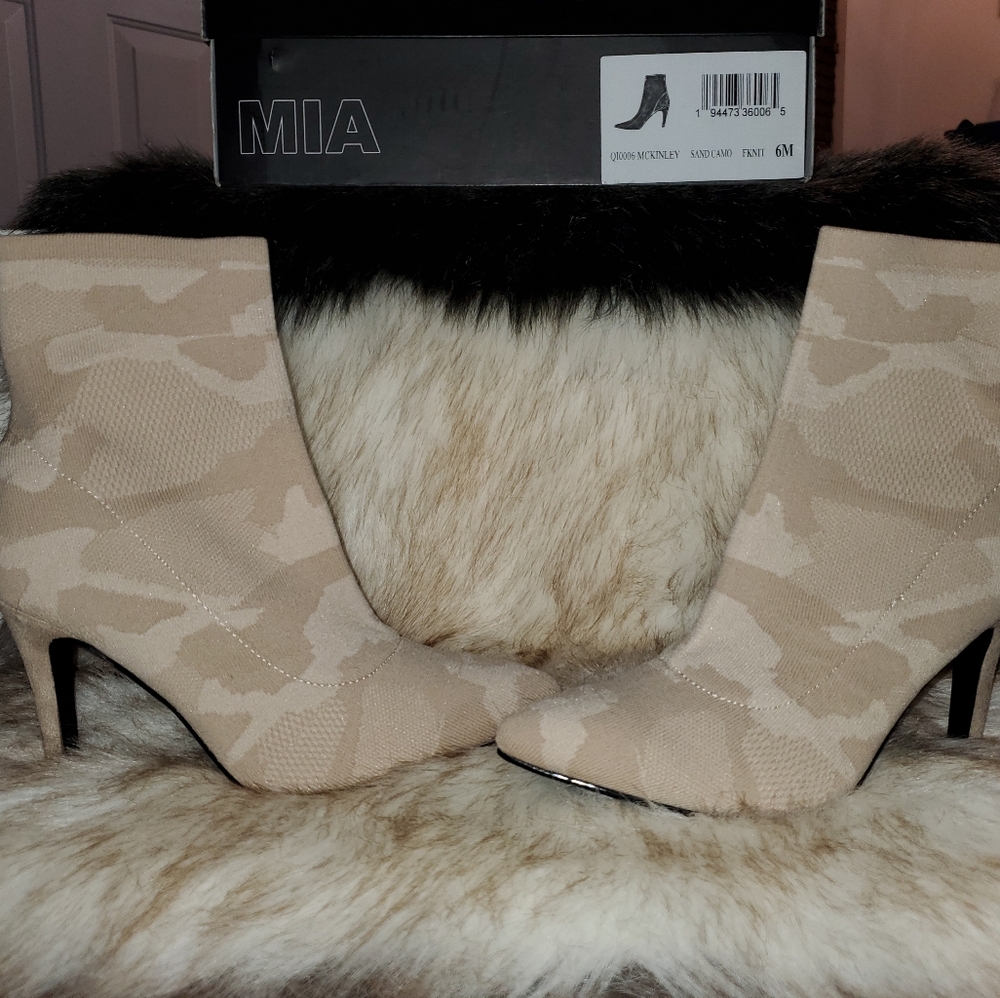 MIA McKinley Sand Camo Knit 6M